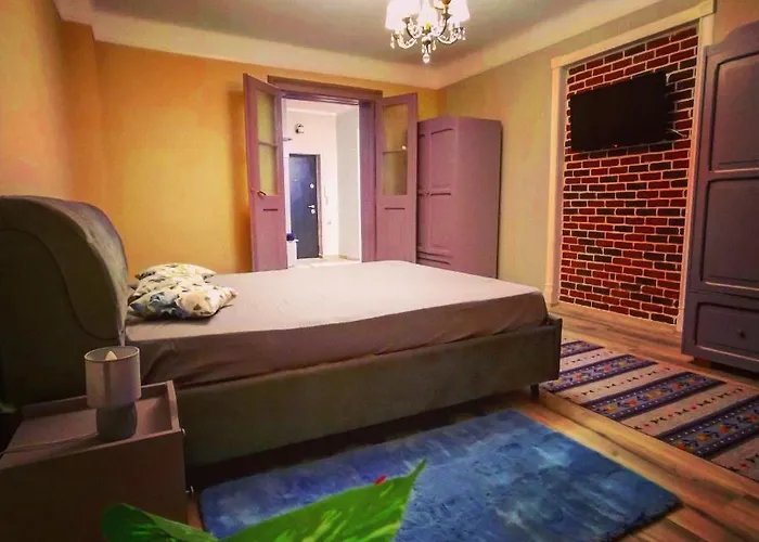 Hhh Sforii Residence