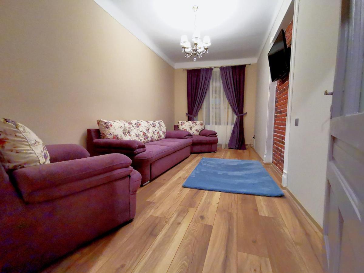 Apartment Hhh Sforii Brașov